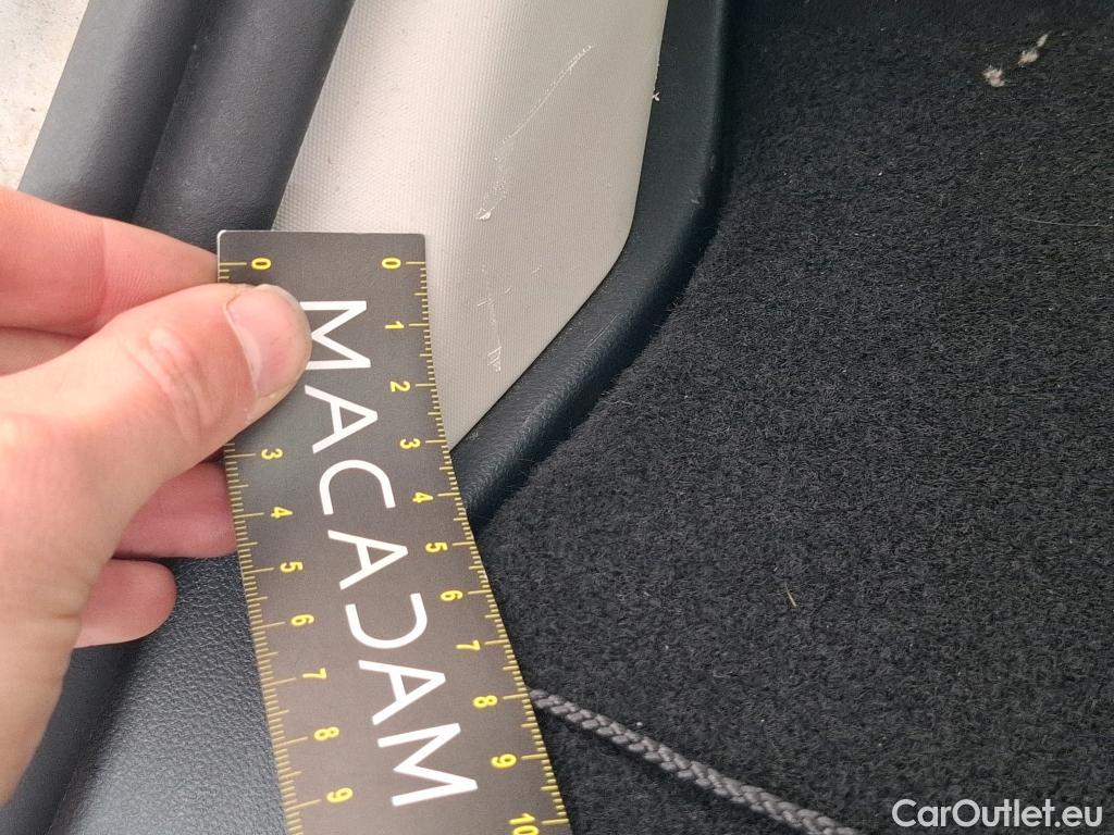  Renault  Clio  IV Air MediaNav 1.5 dCi 75CV BVM5 E6 #49