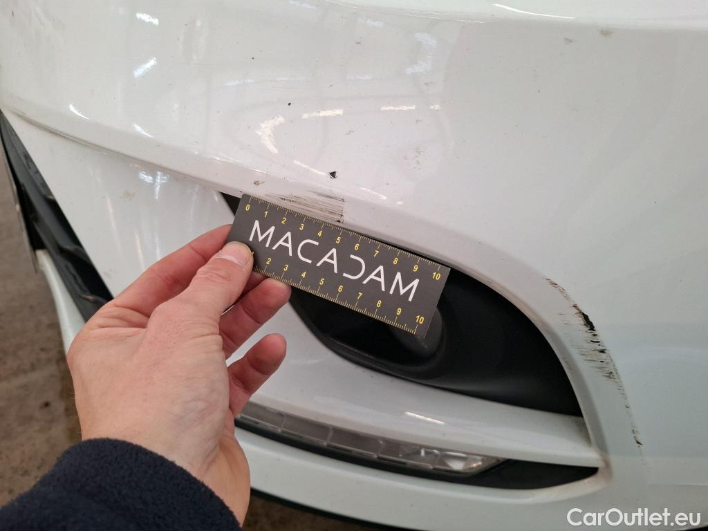  Renault  Clio  IV Air MediaNav 1.5 dCi 75CV BVM5 E6 #36