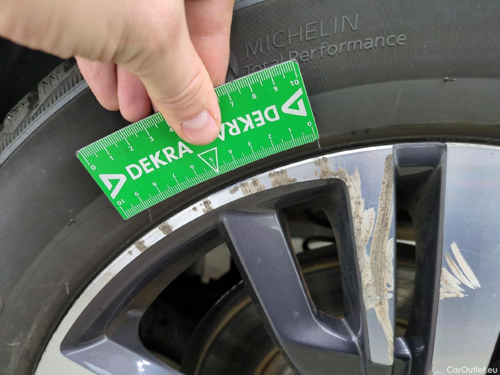  Peugeot  3008  Allure Pack 1.5 HDi 130CV BVM6 E6d #21