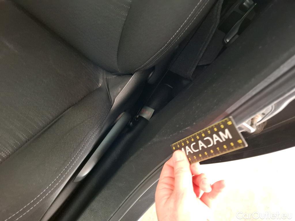  Peugeot  208  Affaire Premium 1.6 HDi 100CV BVM5 E6 #15