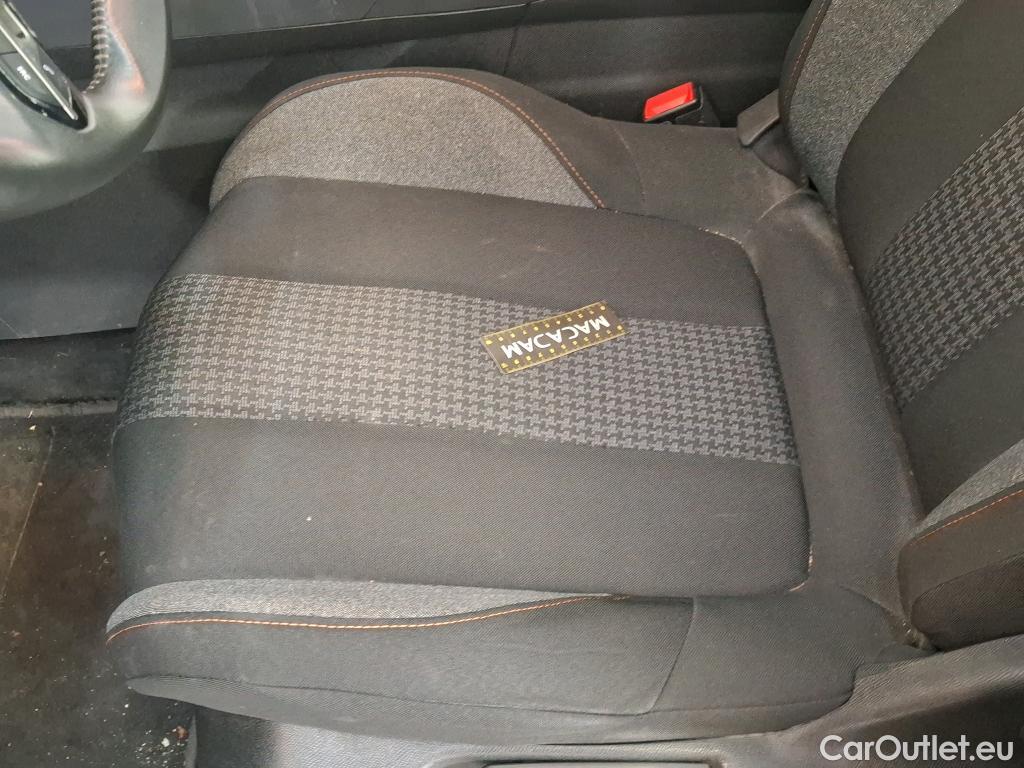  Peugeot  3008  Active Pack 1.5 HDi 130CV BVA8 E6d #34