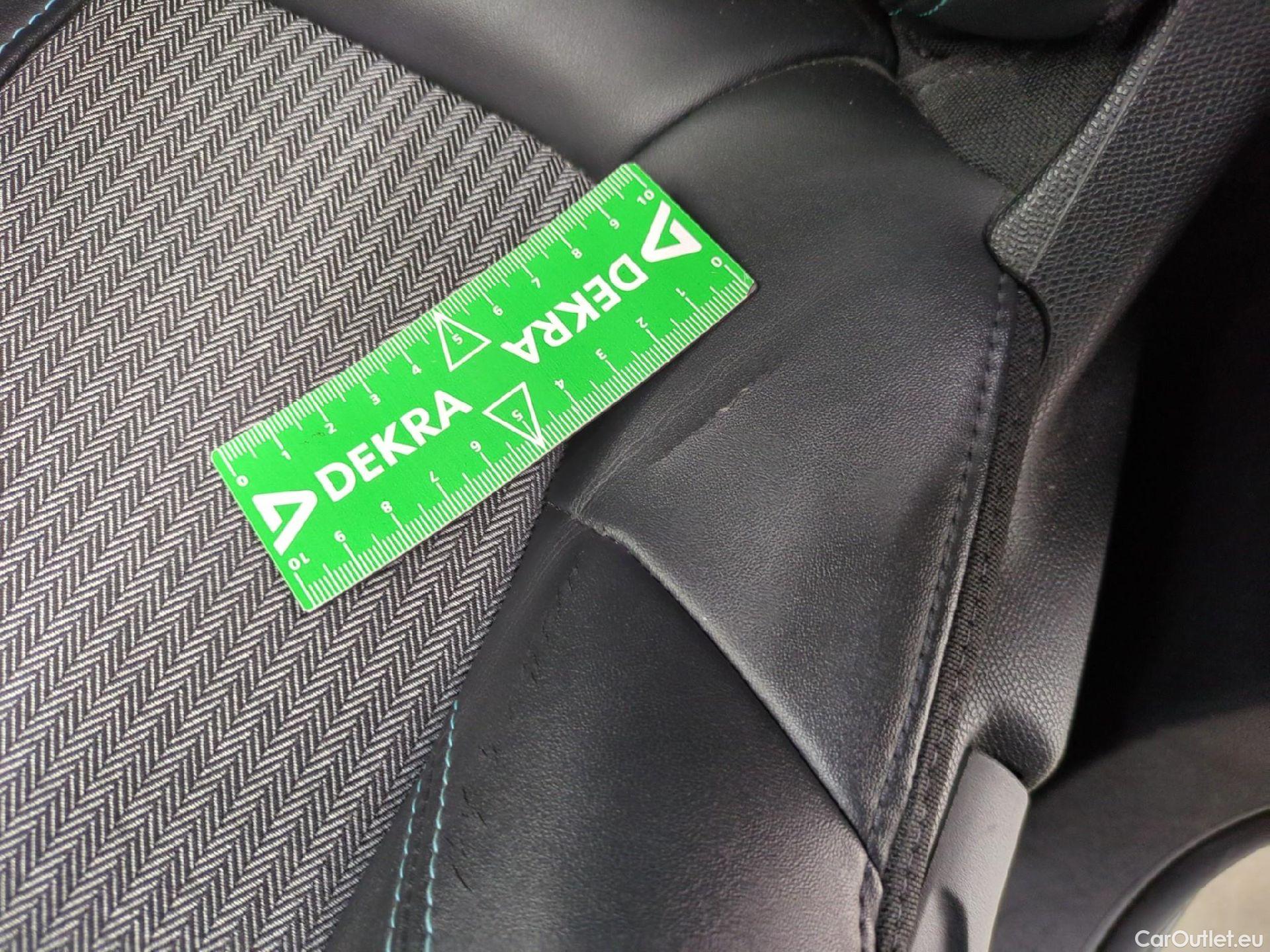  Peugeot  3008  Allure Pack 1.5 HDi 130CV BVM6 E6d #1