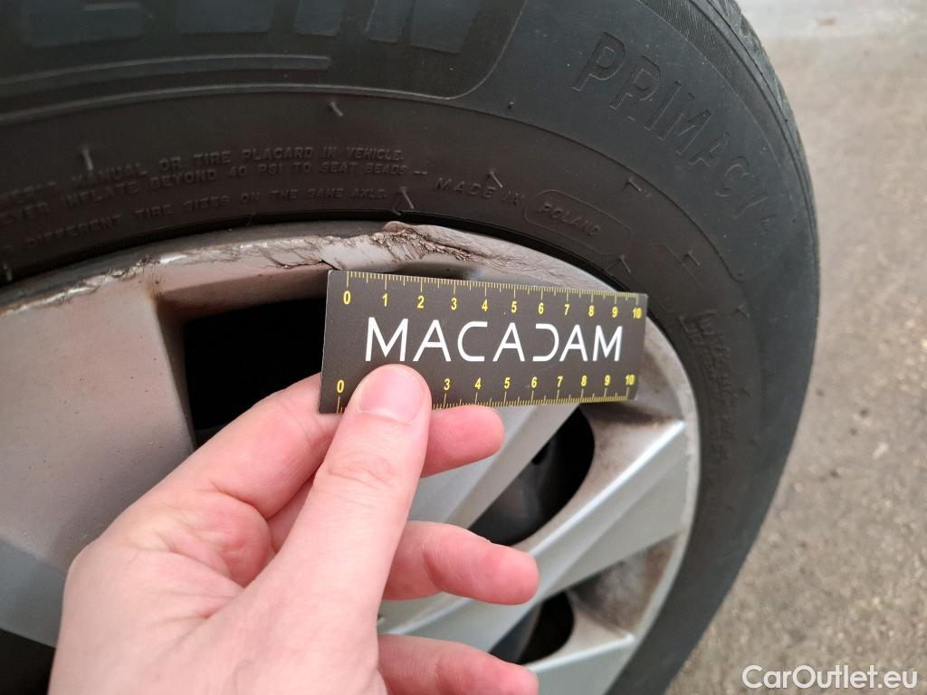  Peugeot  208  Affaire Premium 1.6 HDi 100CV BVM5 E6 #27