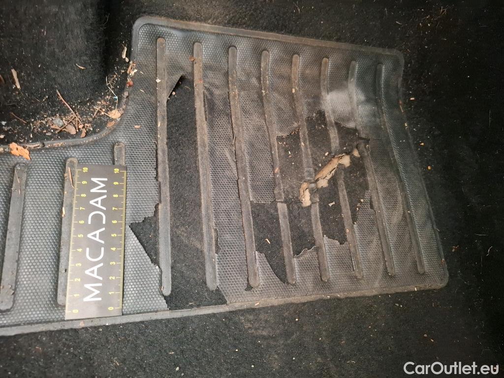  Peugeot  208  Allure Business 1.5 HDi 100CV BVM6 E6d #2