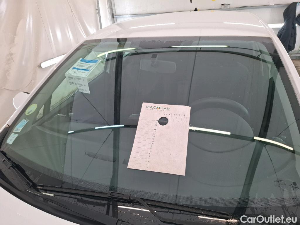  Renault  Clio  IV Air MediaNav 1.5 dCi 75CV BVM5 E6 #1