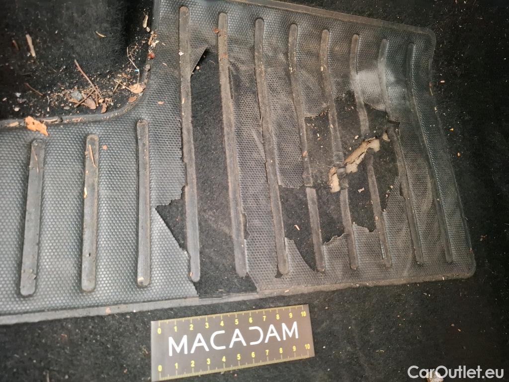  Peugeot  208  Allure Business 1.5 HDi 100CV BVM6 E6d #3