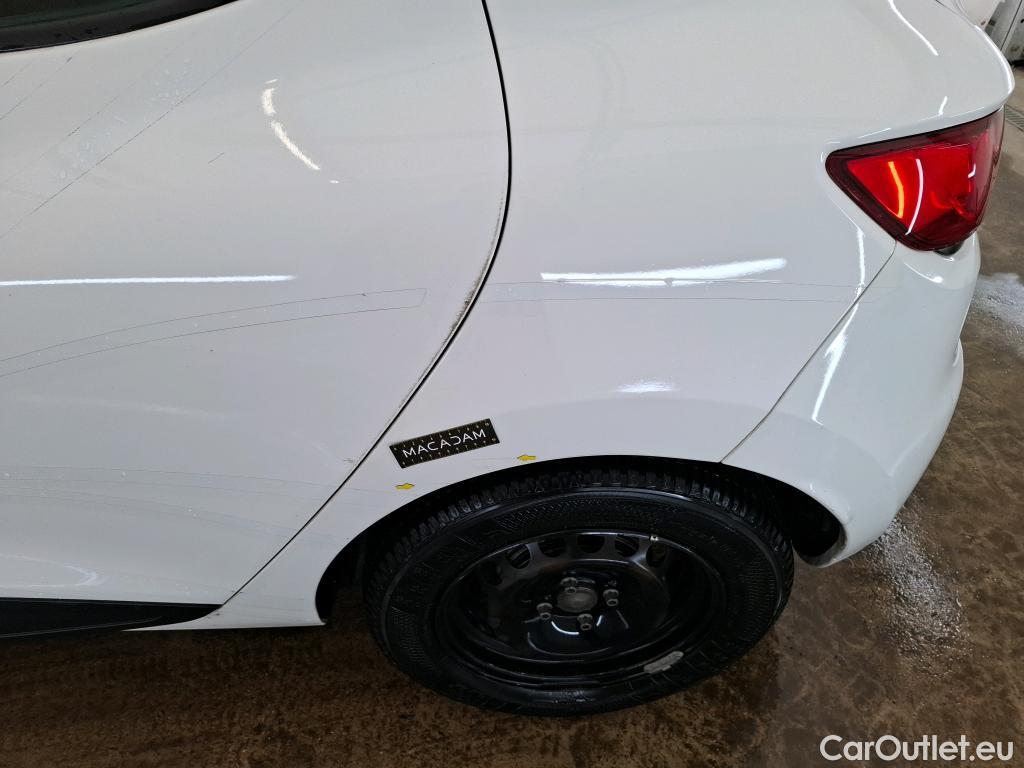  Renault  Clio  IV Air MediaNav 1.5 dCi 75CV BVM5 E6 #94