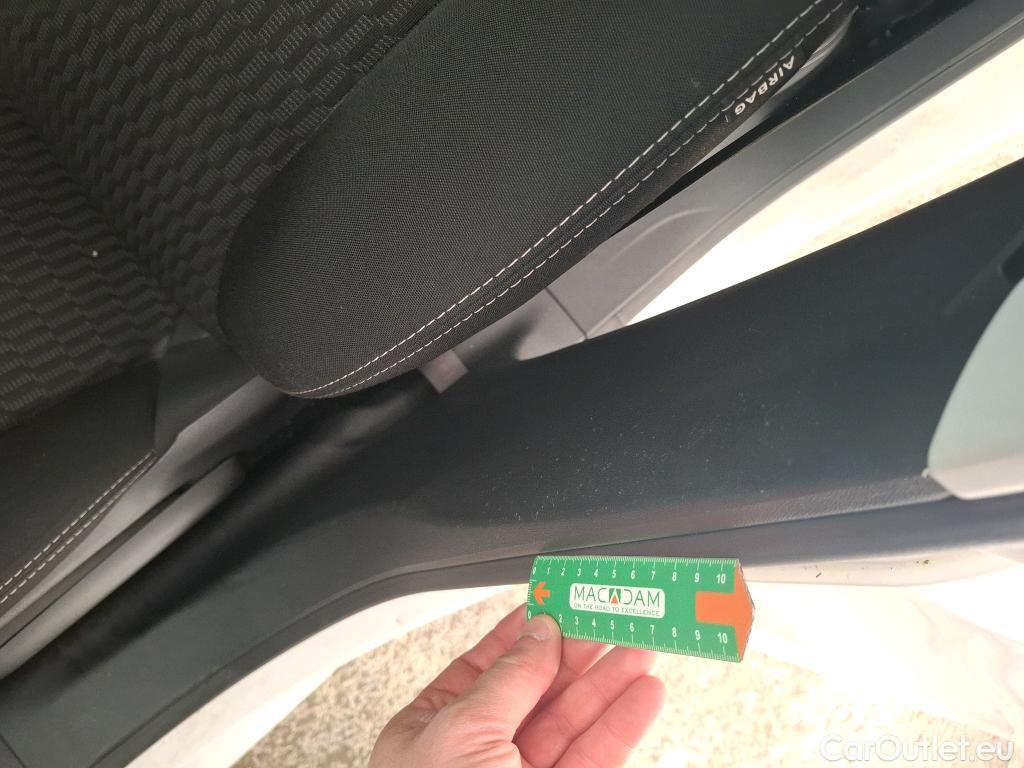  Peugeot  208  Active Business 1.2 80CV BVM5 E6dT #23