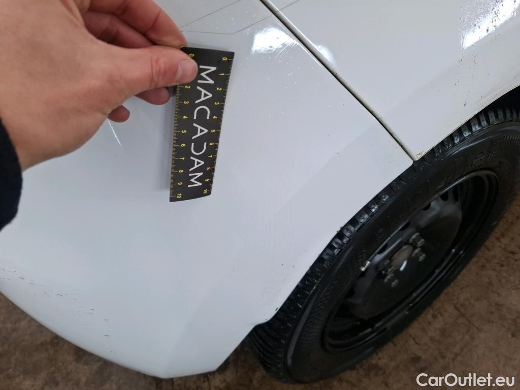  Renault  Clio  IV Air MediaNav 1.5 dCi 75CV BVM5 E6 #14