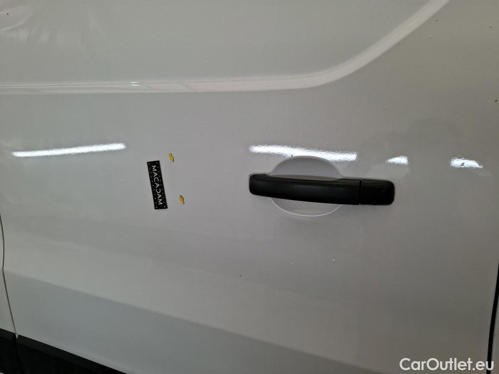  Renault  Trafic  III Fourgon L2H1 3T Confort 2.0 dCi 130CV BVM6 E6d #8