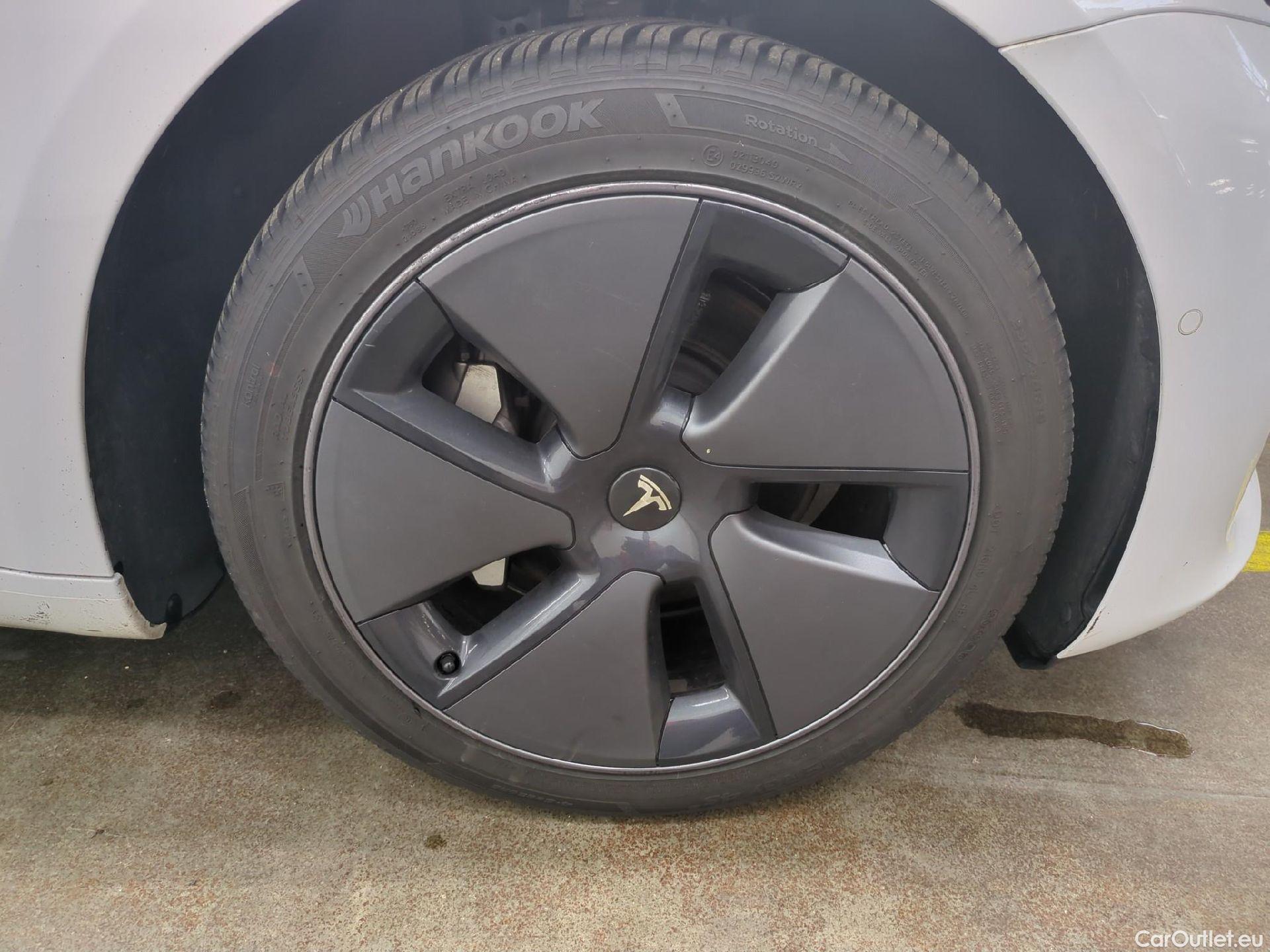  Tesla  Model 3 TESLA  / 2018 / 4P / Berline Autonomie Standard Plus RWD #16