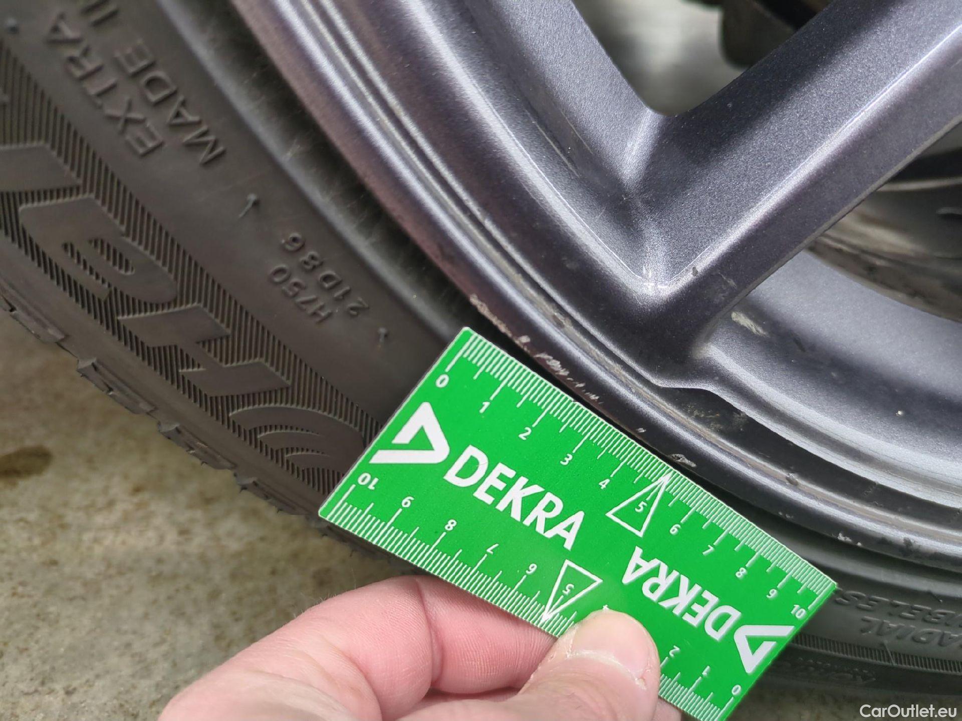  Tesla  Model 3 TESLA  / 2018 / 4P / Berline Autonomie Standard Plus RWD #5