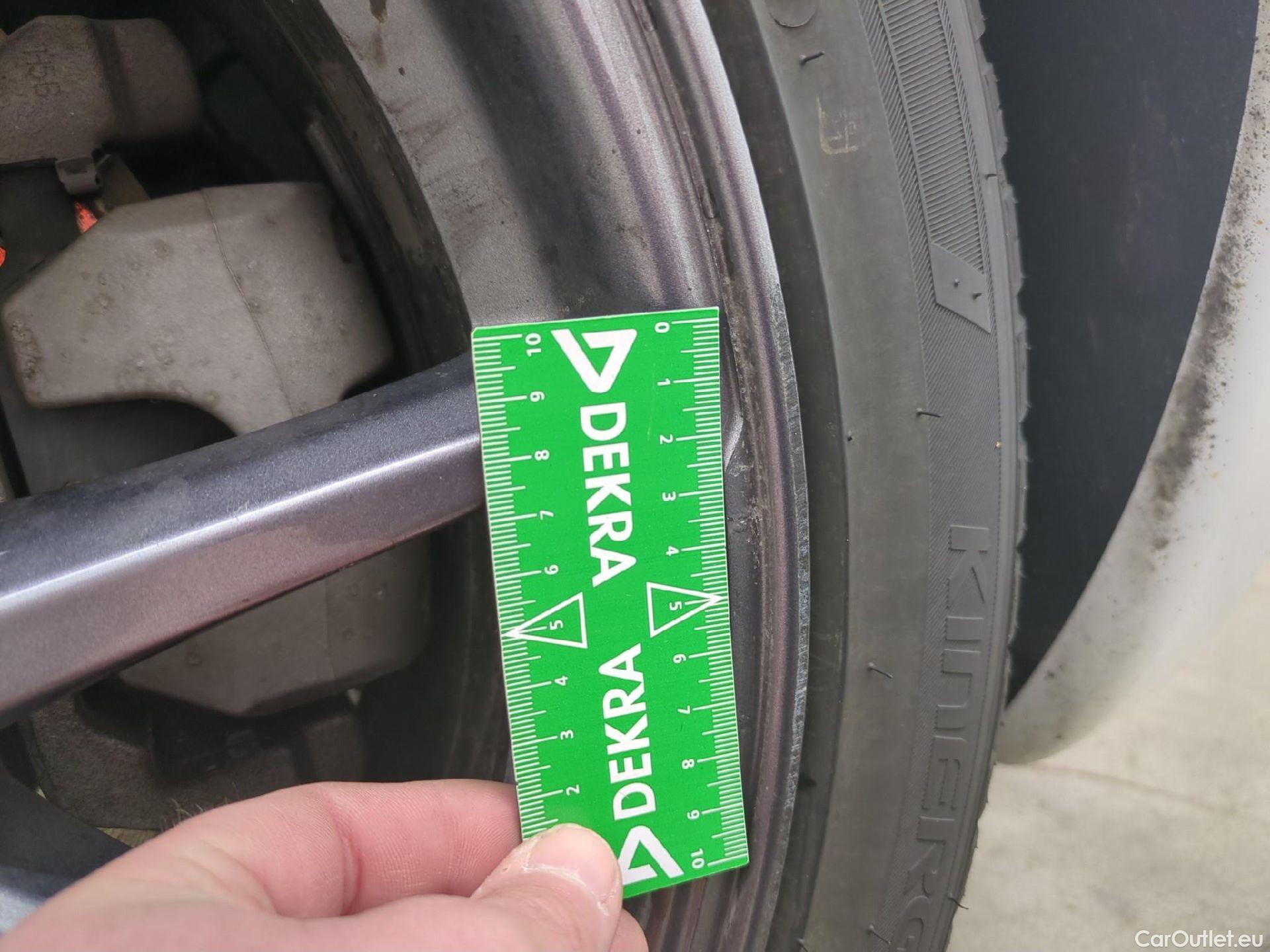  Tesla  Model 3 TESLA  / 2018 / 4P / Berline Autonomie Standard Plus RWD #10