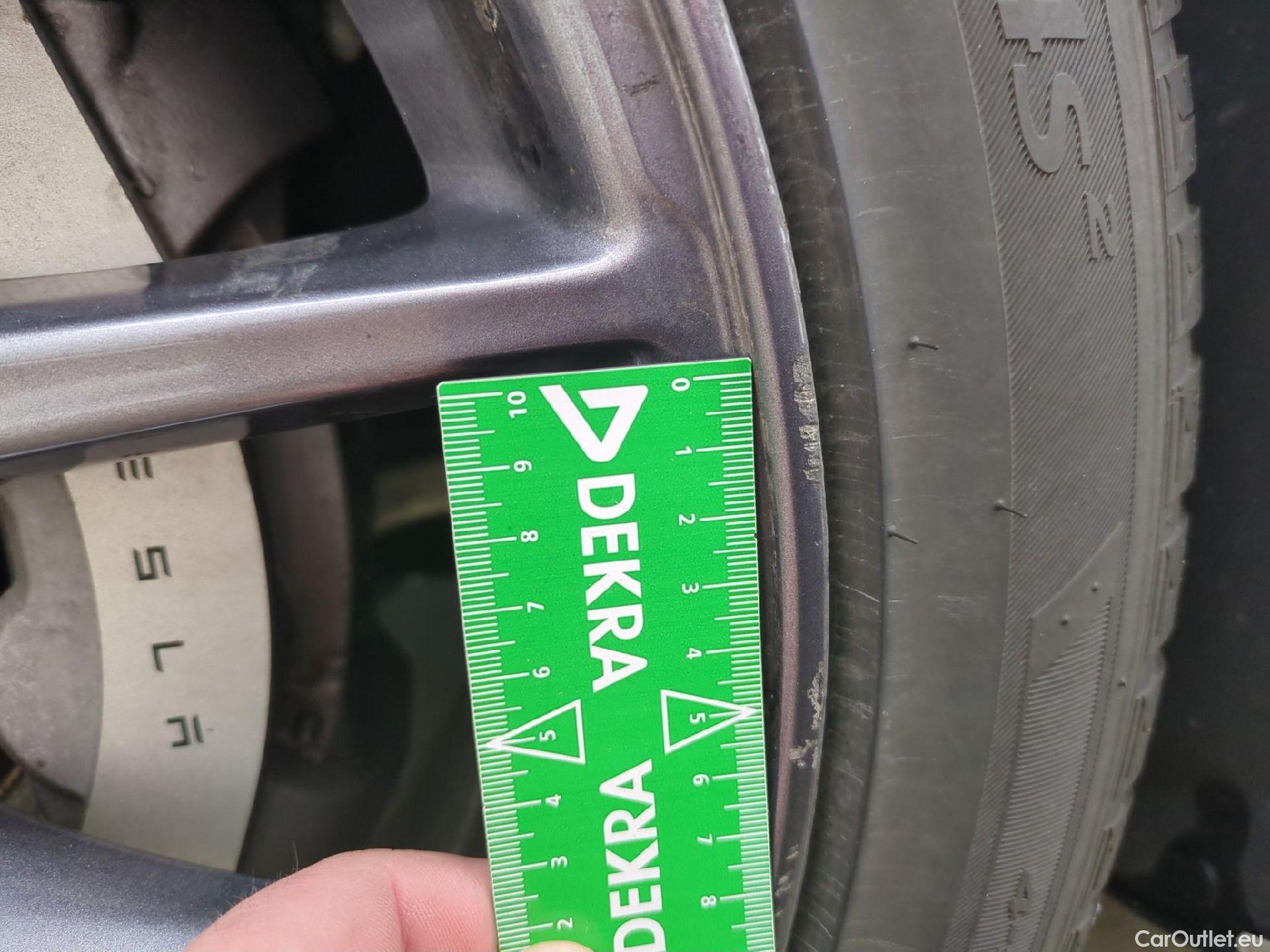  Tesla  Model 3 TESLA  / 2018 / 4P / Berline Autonomie Standard Plus RWD #3