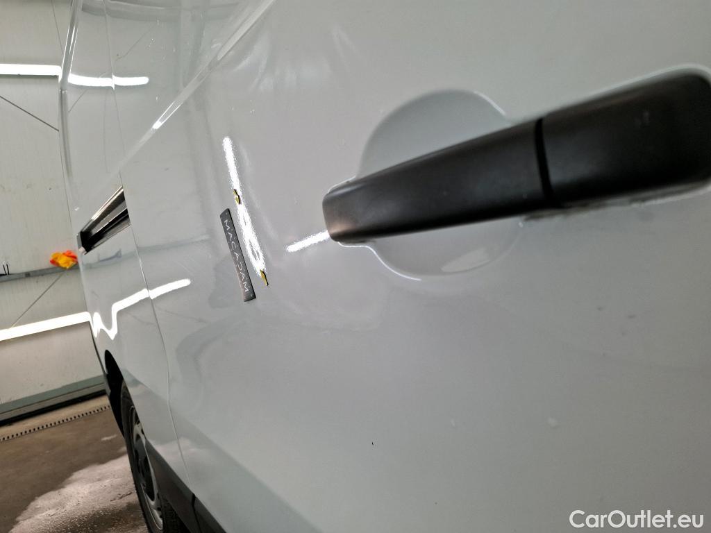  Renault  Trafic  III Fourgon L2H1 3T Confort 2.0 dCi 130CV BVM6 E6d #9