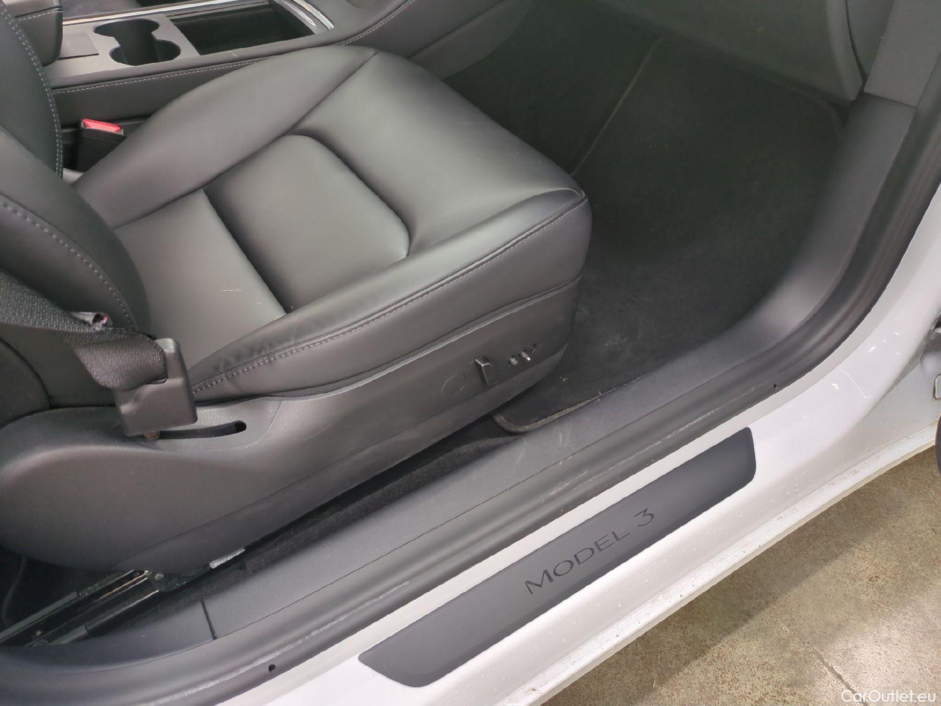  Tesla  Model 3 TESLA  / 2018 / 4P / Berline Autonomie Standard Plus RWD #27