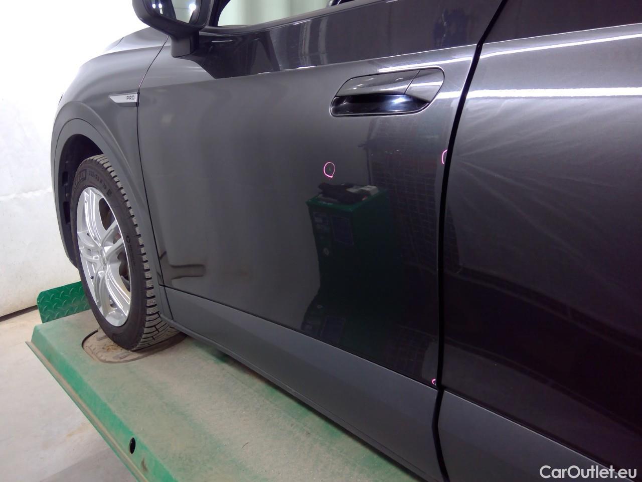  Volkswagen  ID.4  EV 77kWh Max #2