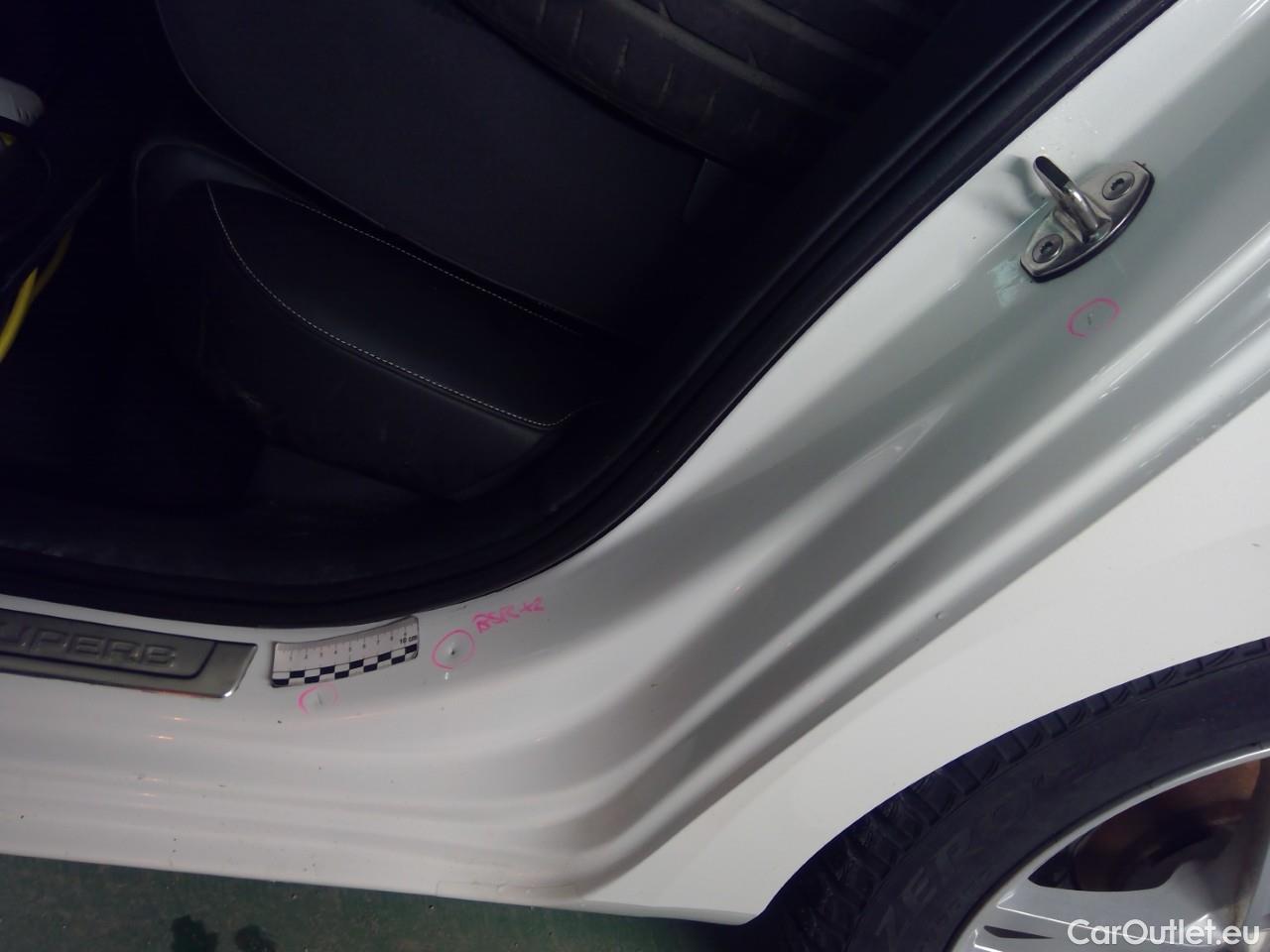  Skoda  Superb Sup.Co.TSI PHEV 218 L&K Aut #31