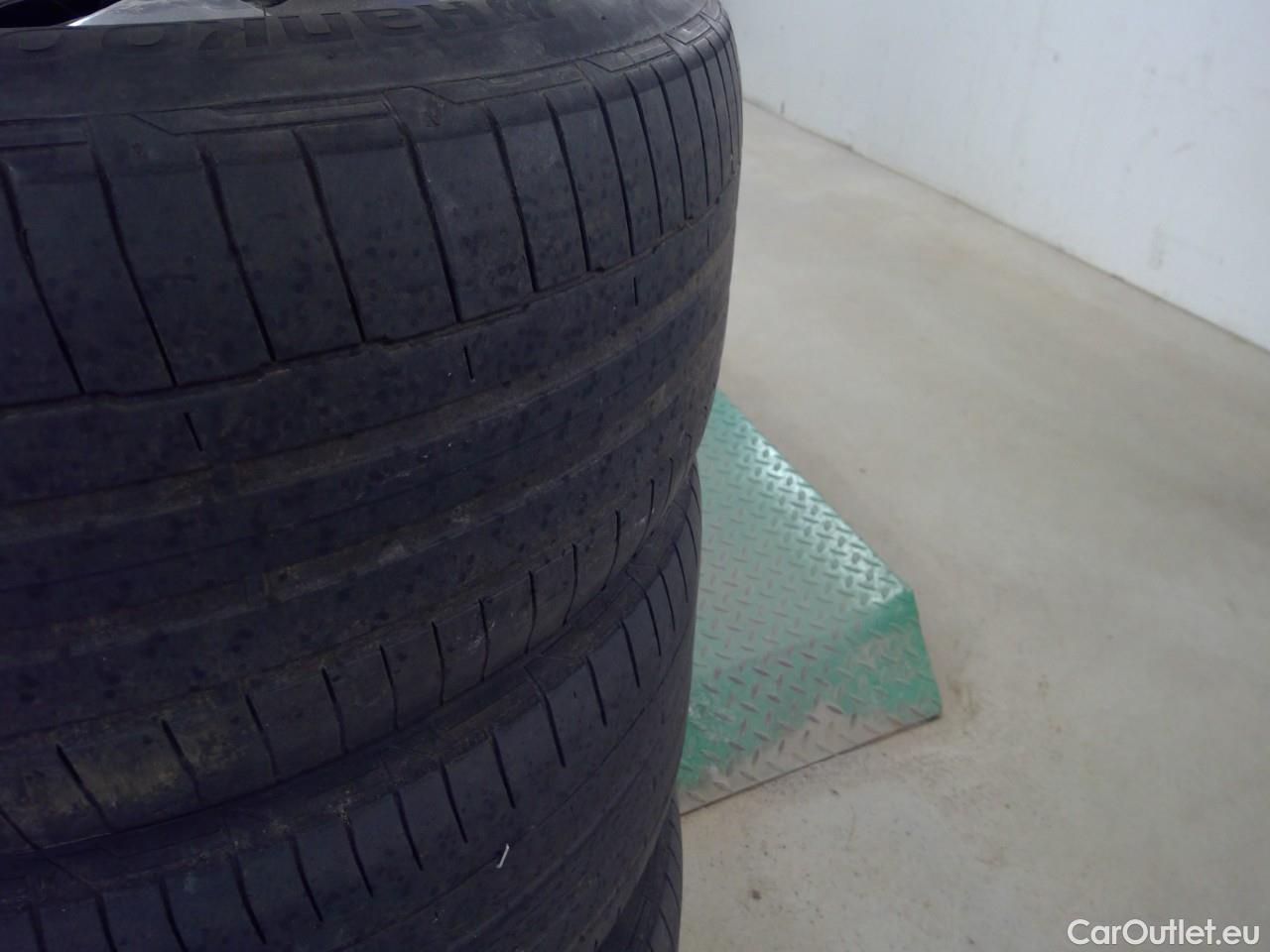  Volkswagen  ID.4  EV 77kWh Business #1