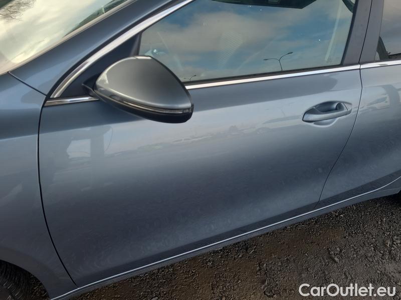  KIA  Cee'd Ceed Sportswagon (2018->) Ceed SW 1.5 T-GDI 118 Top #4