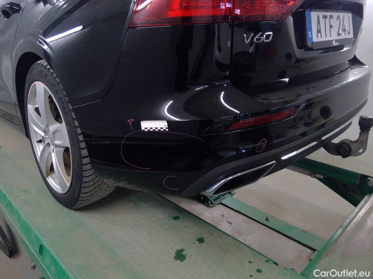  Volvo  V60  T6 350 Ins.Ex.Rec. AWD Aut #13