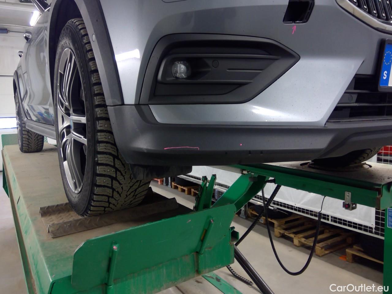  Volvo  V60  CC B4 D AWD Adv.SE Tek.Aut #2