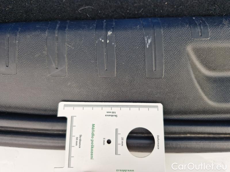  Peugeot  308 -SW  (P5) (2021)  SW 1.2 PT 130 ACTIVE P 5d #12