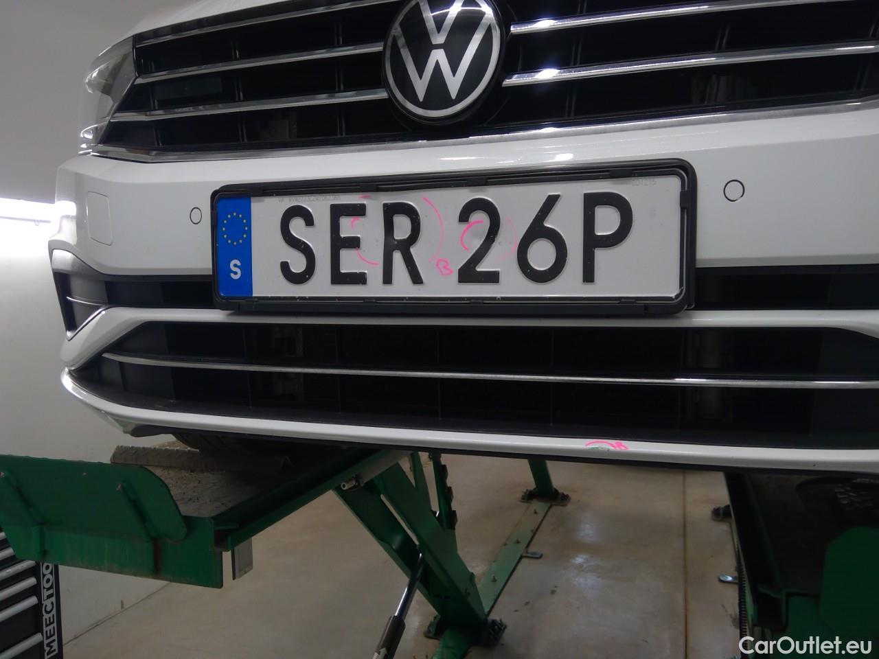  Volkswagen  Passat  SC TSI 150 Edition Aut. #3