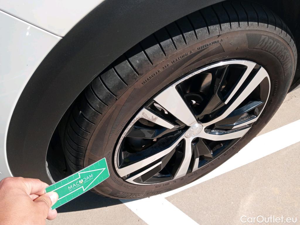  Peugeot  3008 PEUGEOT  Hybrid / 2020 / 5P / todoterreno 225 e-EAT8 GT #6