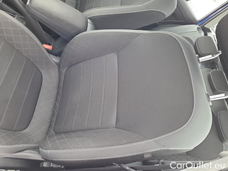  Skoda  Fabia  Combi (2015) Com.1.0TSI 70 Ambition 5d #8