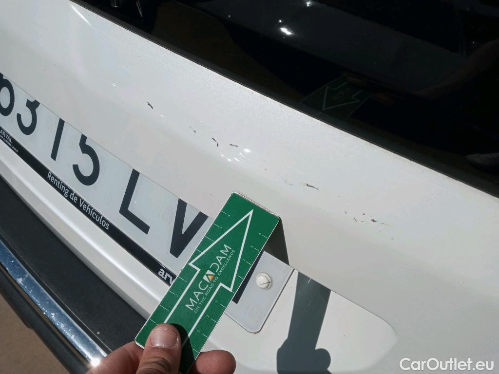  Peugeot  3008 PEUGEOT  Hybrid / 2020 / 5P / todoterreno 225 e-EAT8 GT #3