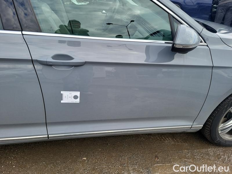  Volkswagen  Passat  Lim (CB2) (2019)  2.0TDI 110 Elegance AT #16
