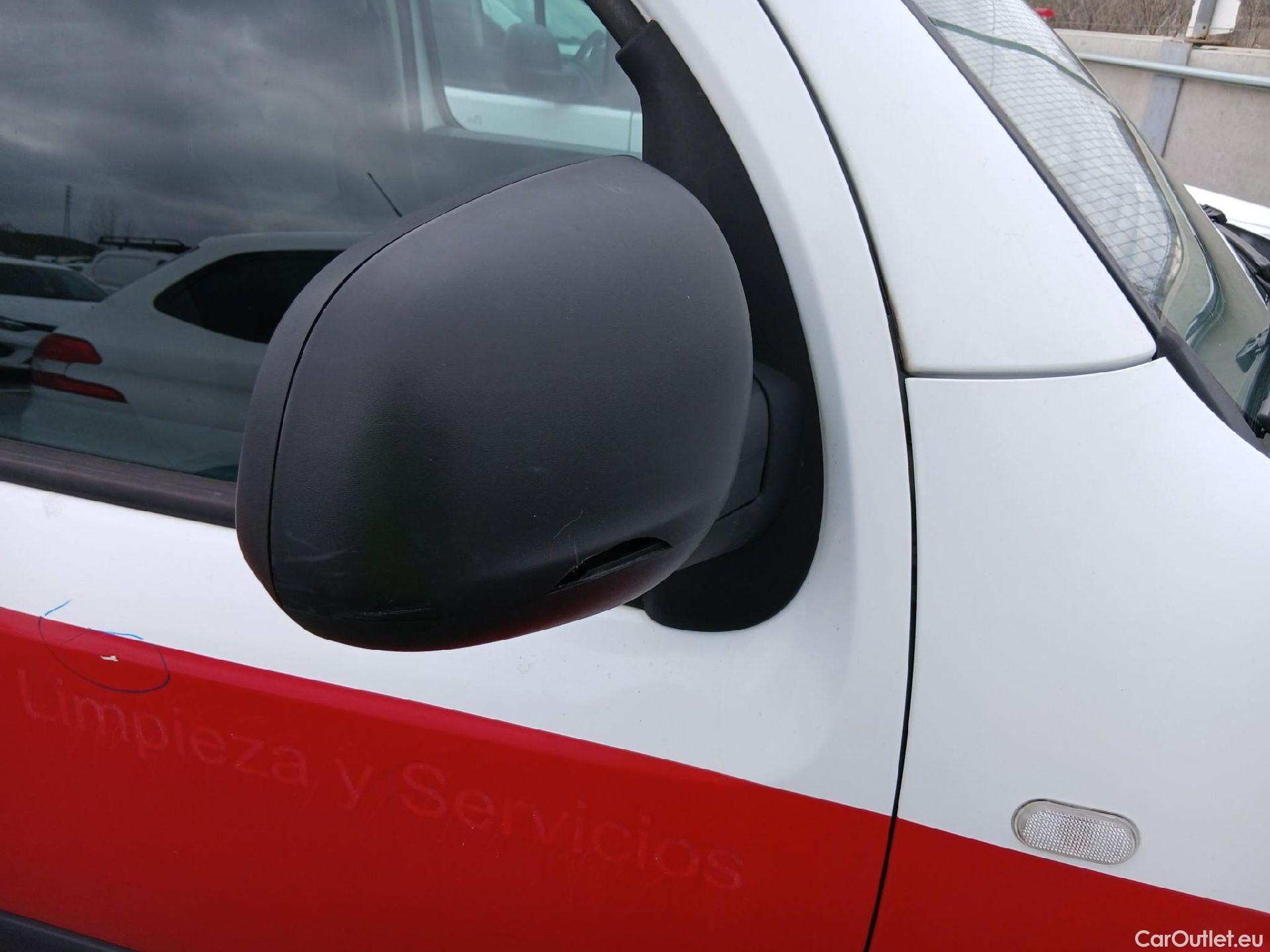  Renault  Kangoo RENAULT  Furgón/2013/3P/furgón derivado de turismo Profesional dCi 66kW (90CV) Euro 6 #39