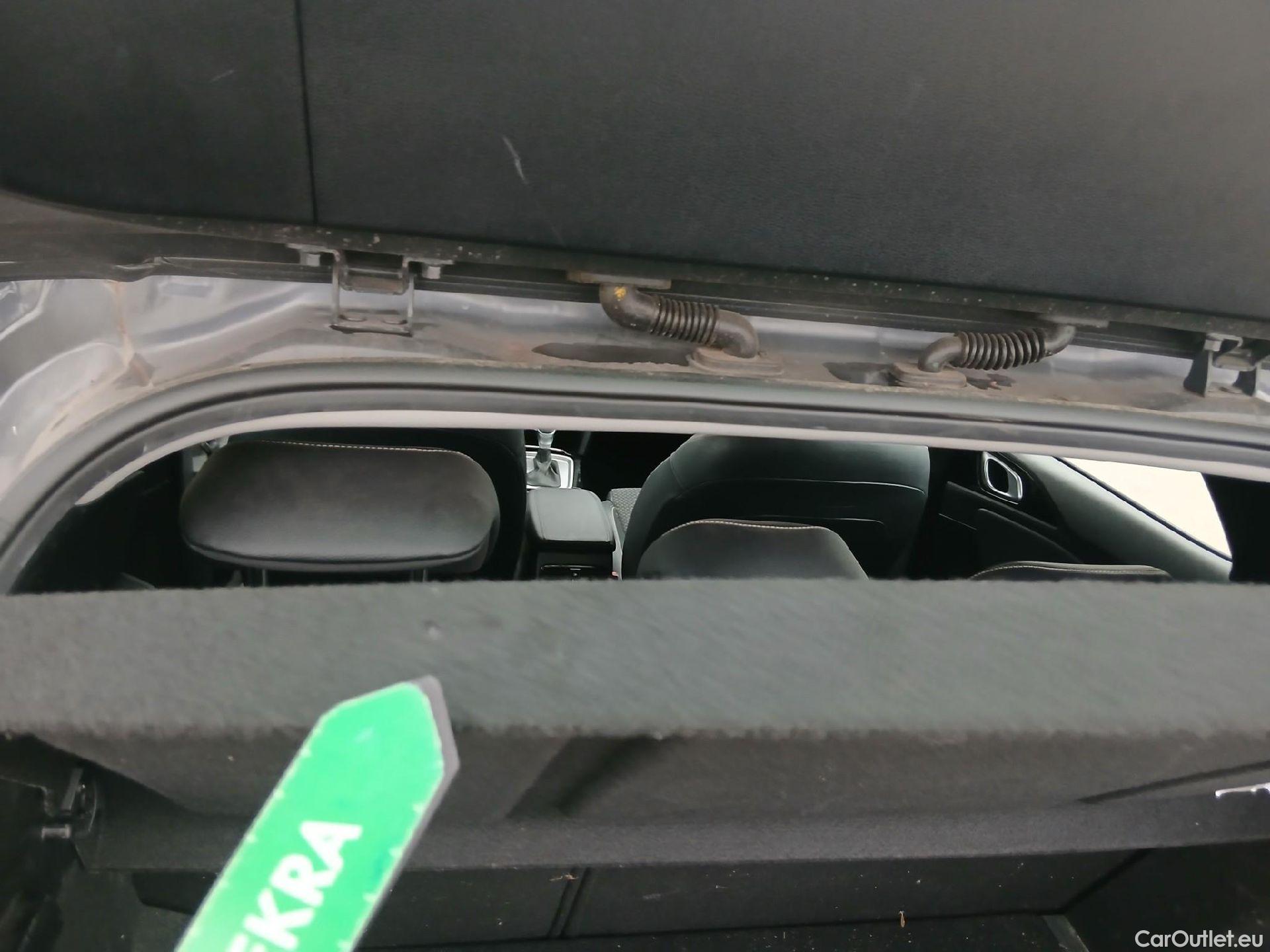  KIA  XCeed KIA  1.6 GDi PHEV 104kW (141CV) eDrive (AC) #4