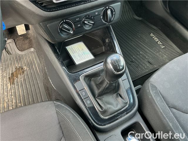  Skoda  Fabia  1.0 MPI 59 Ambition 5d #10