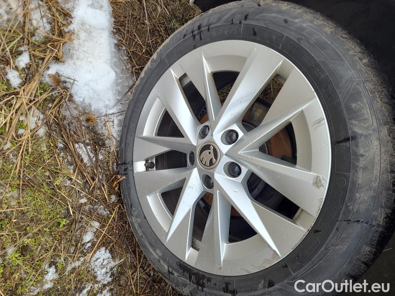  Skoda  Octavia  Combi (NX3)(2020) Oct.Combi 2.0TDI 85 Style #20