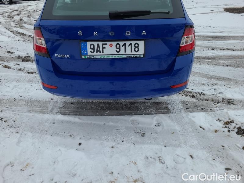  Skoda  Fabia  Combi (2015) Com.1.0TSI 70 Ambition 5d #12