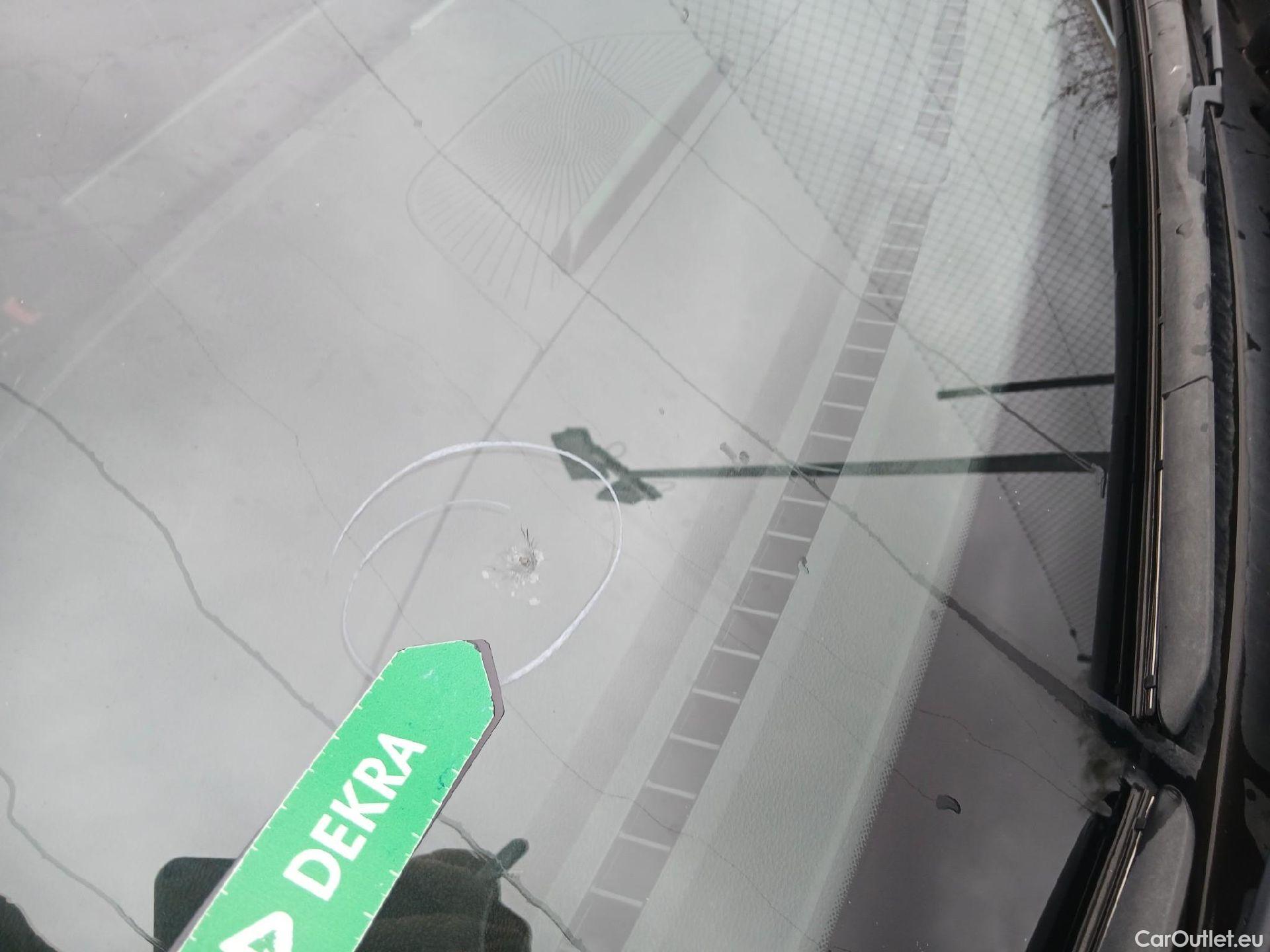  KIA  XCeed KIA  1.6 GDi PHEV 104kW (141CV) eDrive (AC) #17