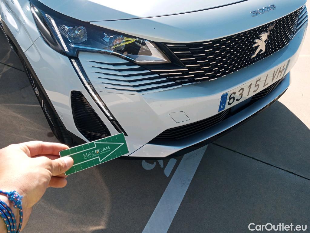  Peugeot  3008 PEUGEOT  Hybrid / 2020 / 5P / todoterreno 225 e-EAT8 GT #22