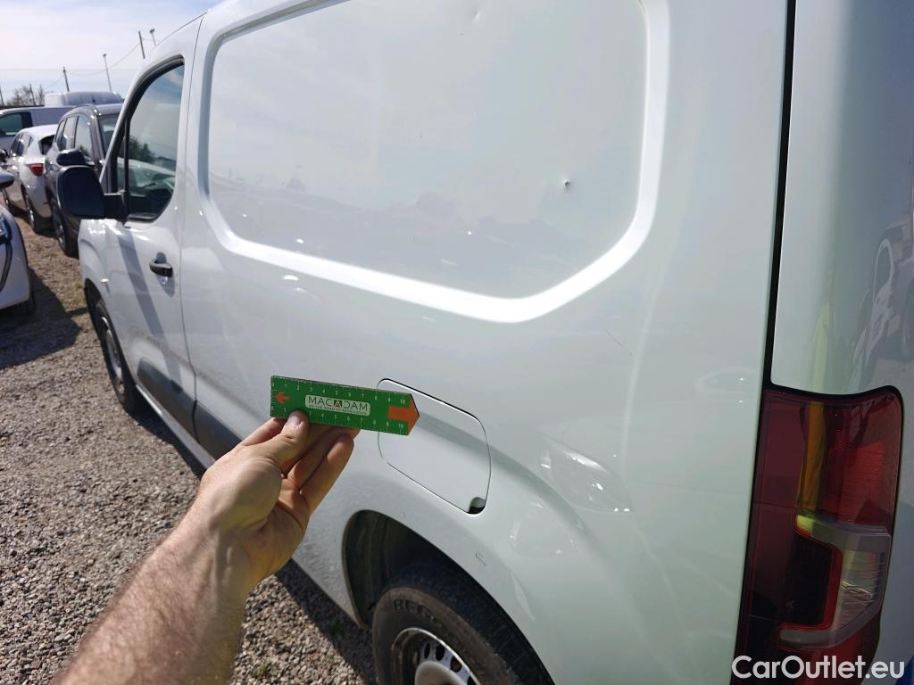  Opel  Combo OPEL  / 2018 / 3P / furgón derivado de turismo 1.6 TD 55kW (75CV) Express L H1 650kg #15