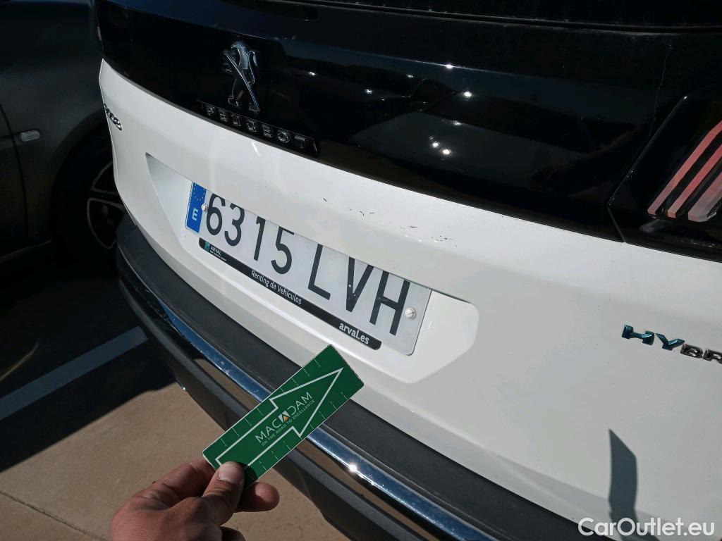  Peugeot  3008 PEUGEOT  Hybrid / 2020 / 5P / todoterreno 225 e-EAT8 GT #4