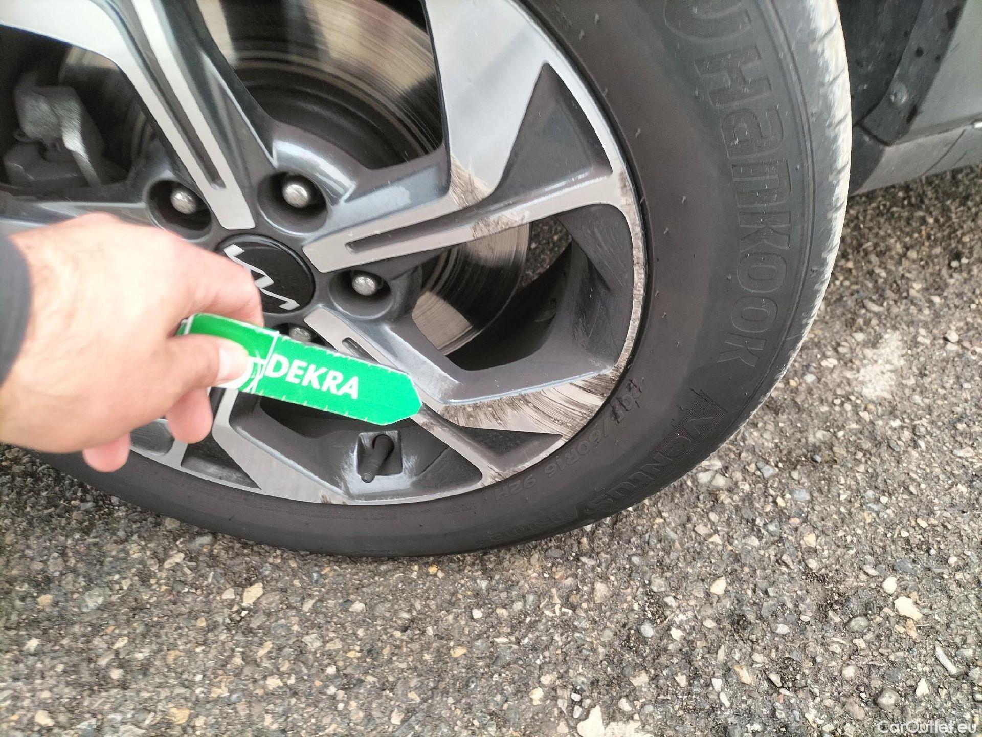  KIA  XCeed KIA  / 2022 / 5P / todoterreno 1.0 T-GDi Drive 88kW (120CV) #7