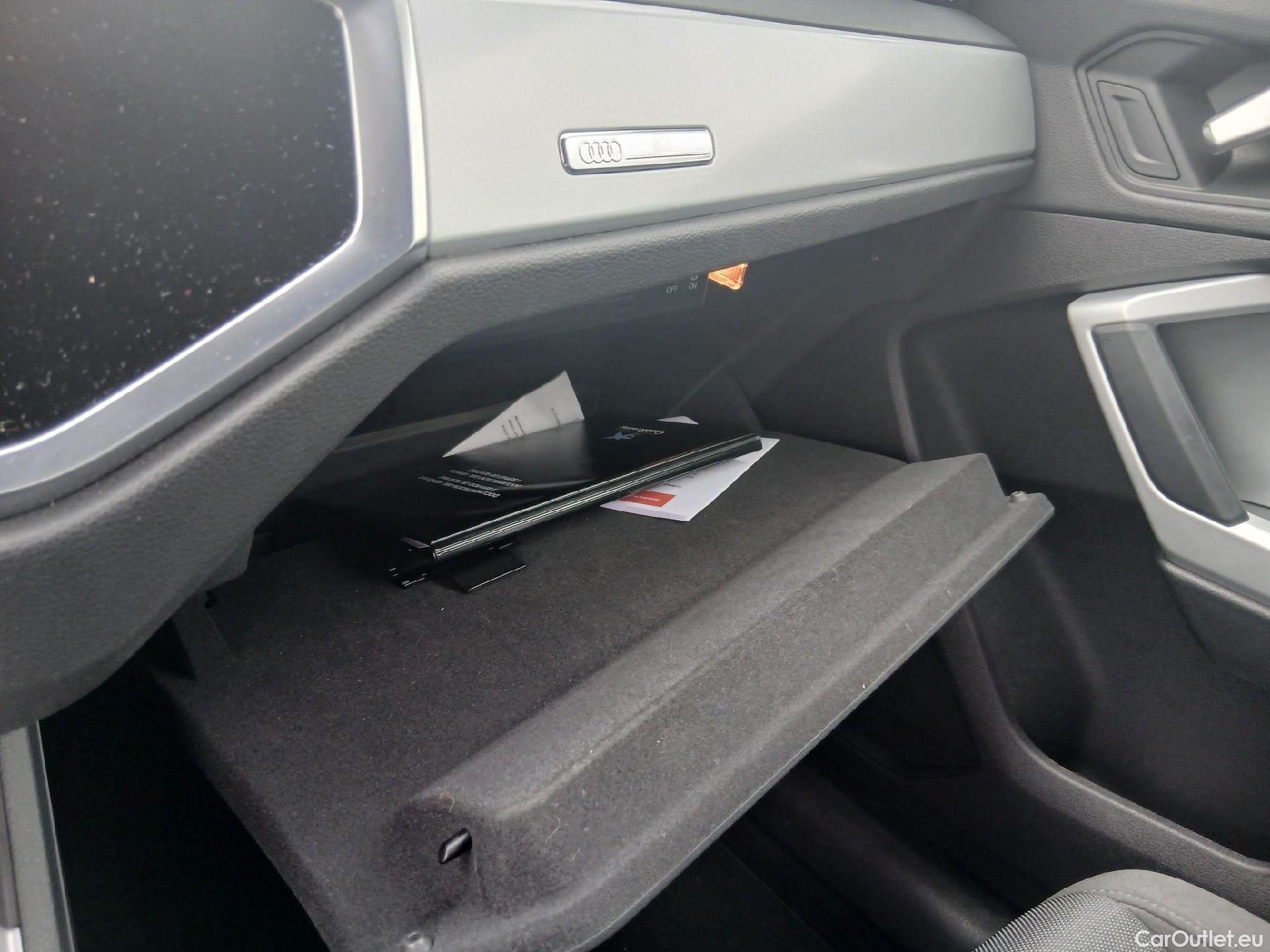  Audi  Q3 AUDI  / 2018 / 5P / todoterreno Advanced 35 TDI 110kW (150CV) #1