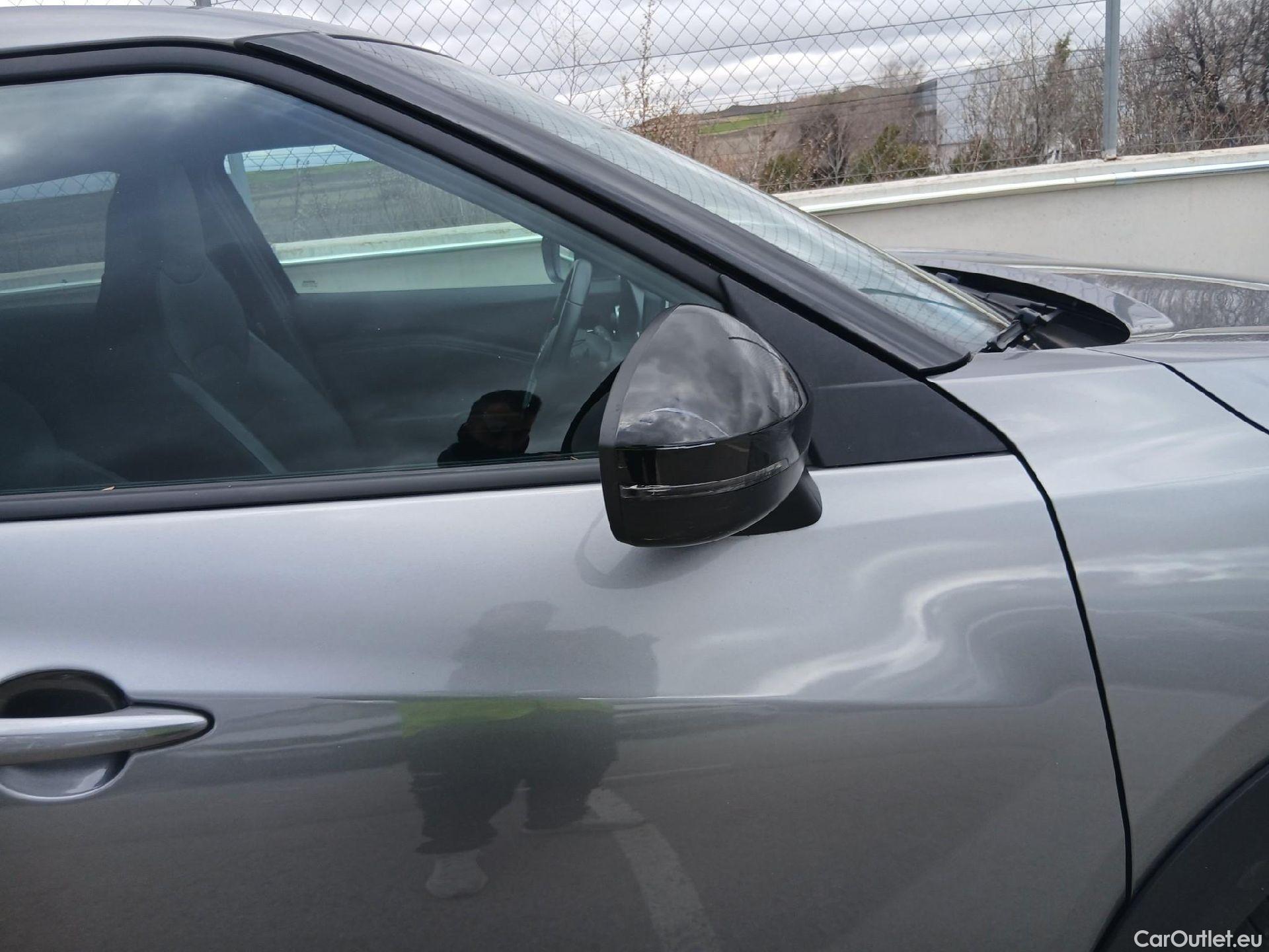  Nissan  Juke NISSAN  / 2019 / 5P / crossover DIG-T 84 kW (114 CV) DCT 7 V N-Connecta #30