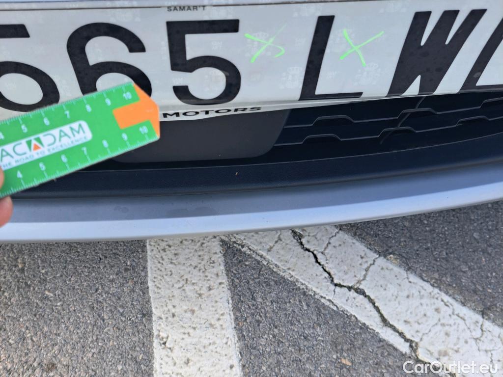  KIA  STONIC KIA  / 2017 / 5P / todoterreno 1.0 T-GDi 88kW (120CV) MHEV iMT Drive #13