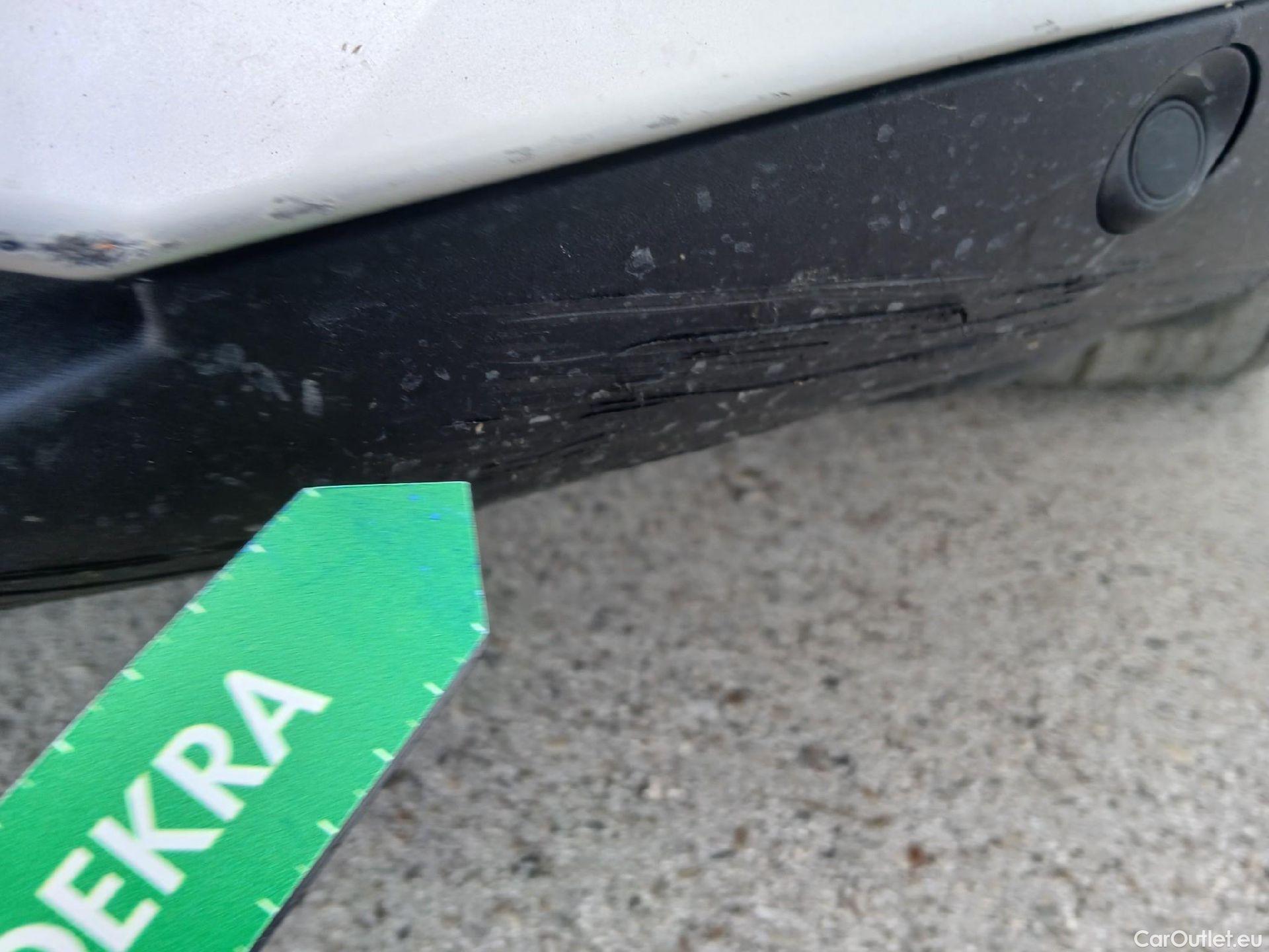  Peugeot  3008 PEUGEOT  / 2020 / 5P / todoterreno 1.5 BlueHDi 96kW (130CV) S&S Active Pack (AC4) #14