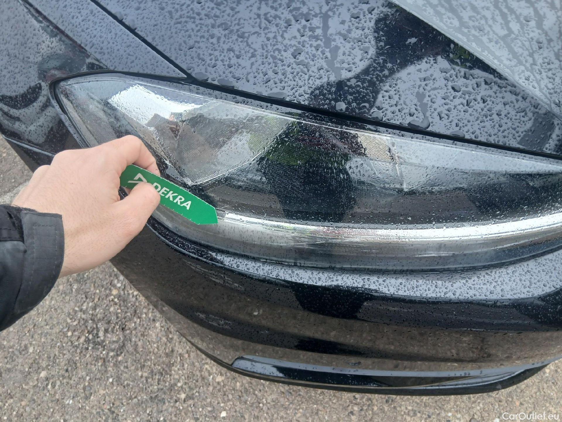  Volkswagen  Golf  VOLKSWAGEN / 2016 / 5P / berlina con portón Last Edition 1.6 TDI 85kW (115CV) #3