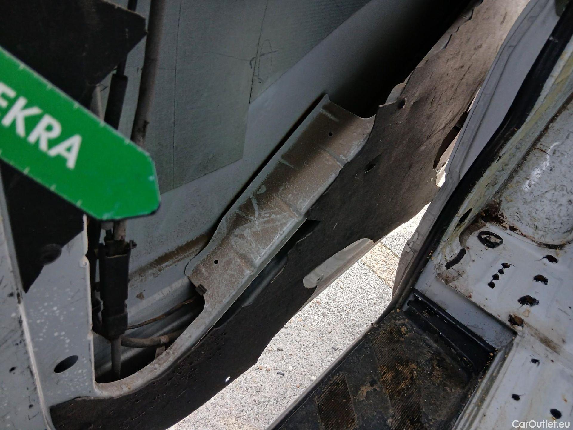  Mercedes  Sprinter MERCEDES-BENZ  / 2018 / 4P / furgón 314 CDI MEDIO 3.5T T. ALTO #15