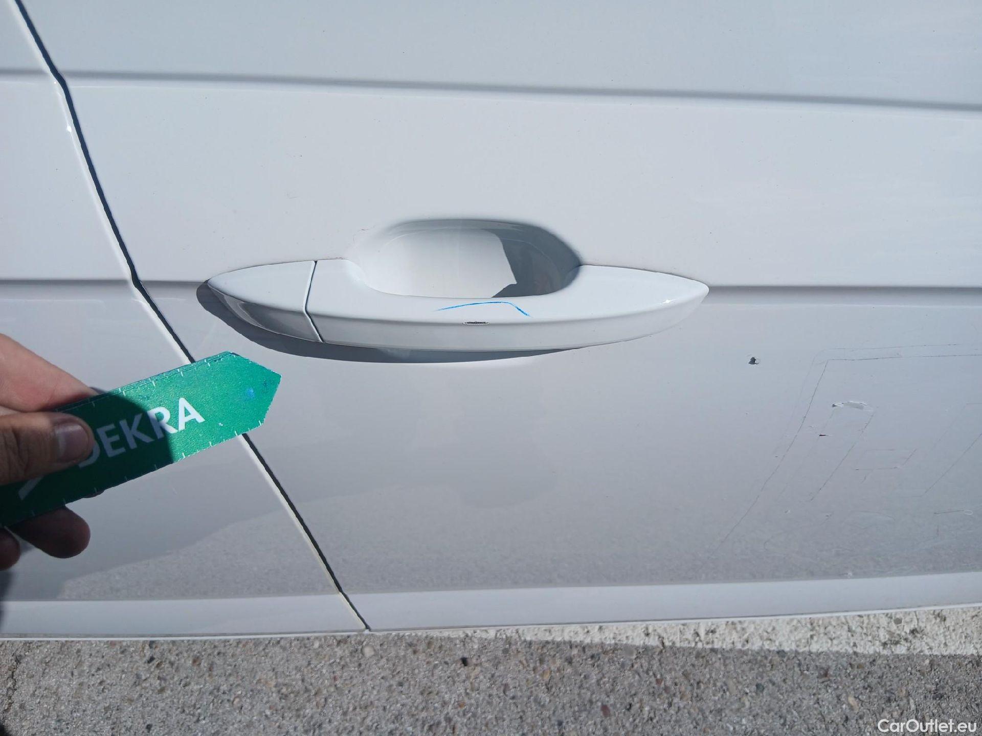  Volkswagen  Polo VOLKSWAGEN  / 2021 / 5P / berlina con portón Life 1.0 TSI 70kW (95CV) #33