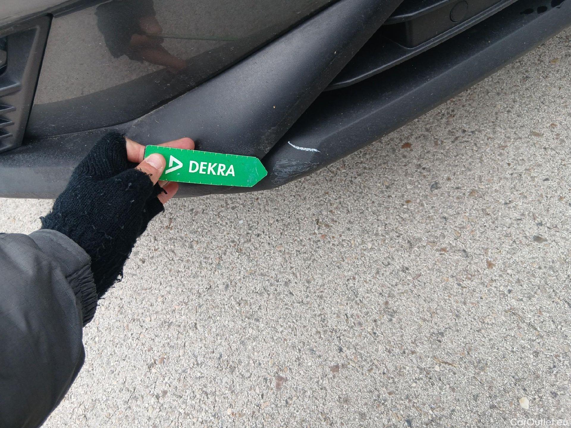  Nissan  Juke NISSAN  / 2019 / 5P / crossover DIG-T 84 kW (114 CV) DCT 7 V N-Connecta #12